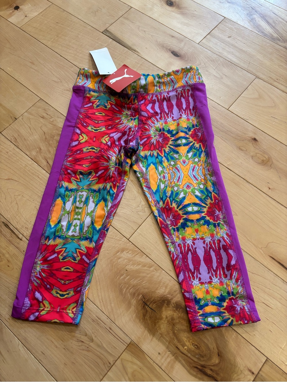 👒Puma Girls Purple-Trim Multicolor Print Leggings